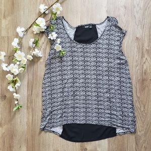 EUC🧁a.n.a.Lightweight High Low Hem sleeveless top